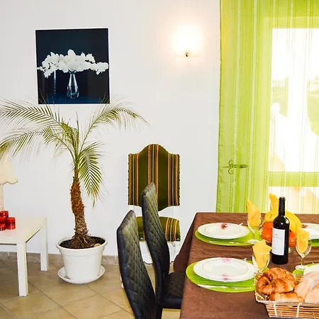 Апартаменты Algarpraia *